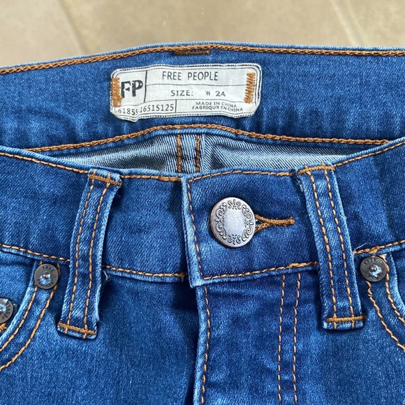 Free People flare jeans - Picture 12 of 12